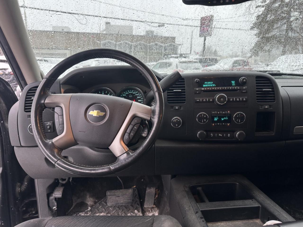 2013 Chevrolet Silverado 1500 4WD Ext Cab 143.5" LT Photo