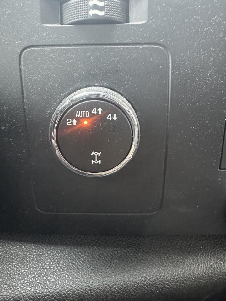 2013 Chevrolet Silverado 1500 4WD Ext Cab 143.5" LT Photo