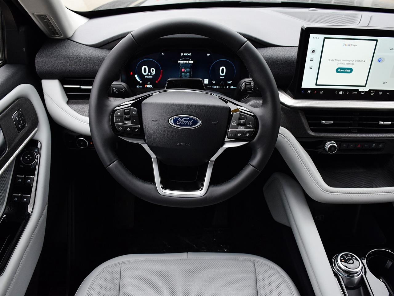 2026 Ford Explorer Platinum 4WD Photo