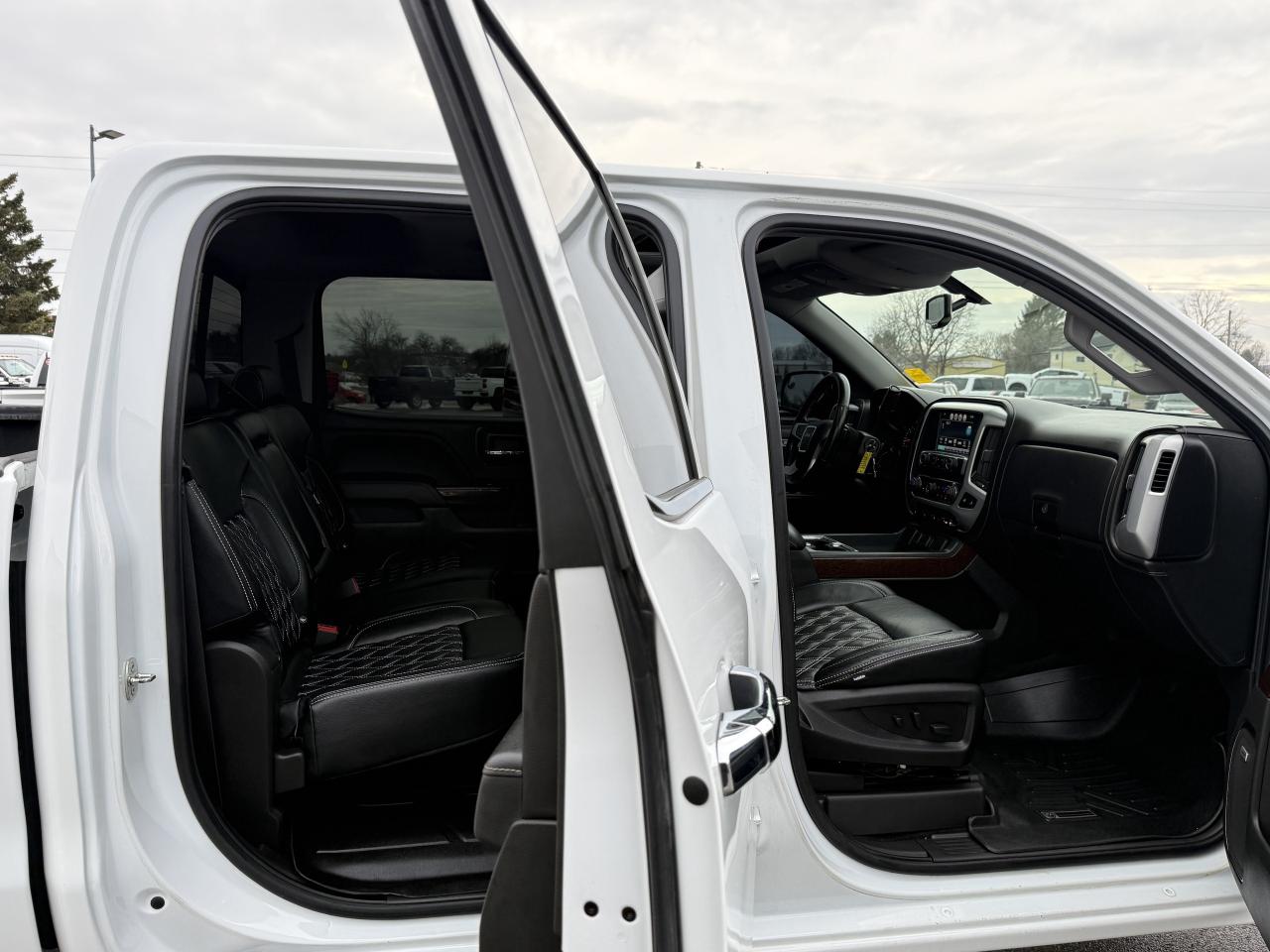 2018 GMC Sierra 1500 SLT LIFT/WHEEL/TIRE/LEATHER PKG!! Photo