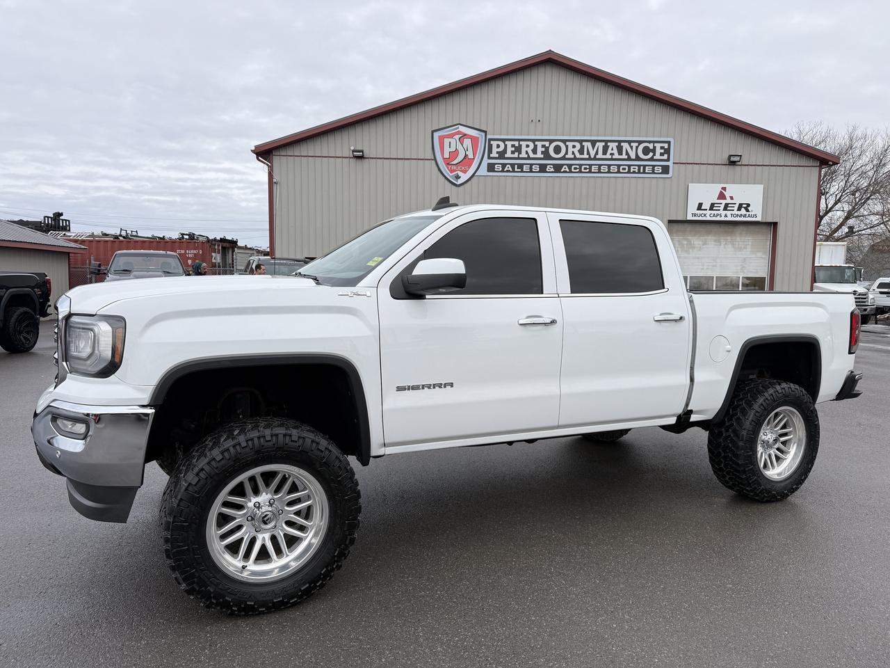 2018 GMC Sierra 1500 SLT LIFT/WHEEL/TIRE/LEATHER PKG!! Photo