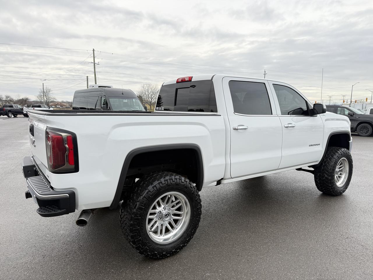 2018 GMC Sierra 1500 SLT LIFT/WHEEL/TIRE/LEATHER PKG!! Photo