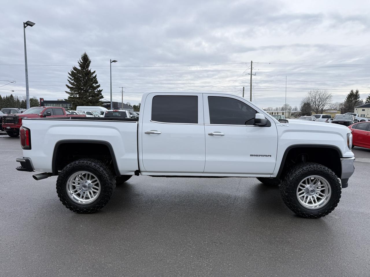 2018 GMC Sierra 1500 SLT LIFT/WHEEL/TIRE/LEATHER PKG!! Photo