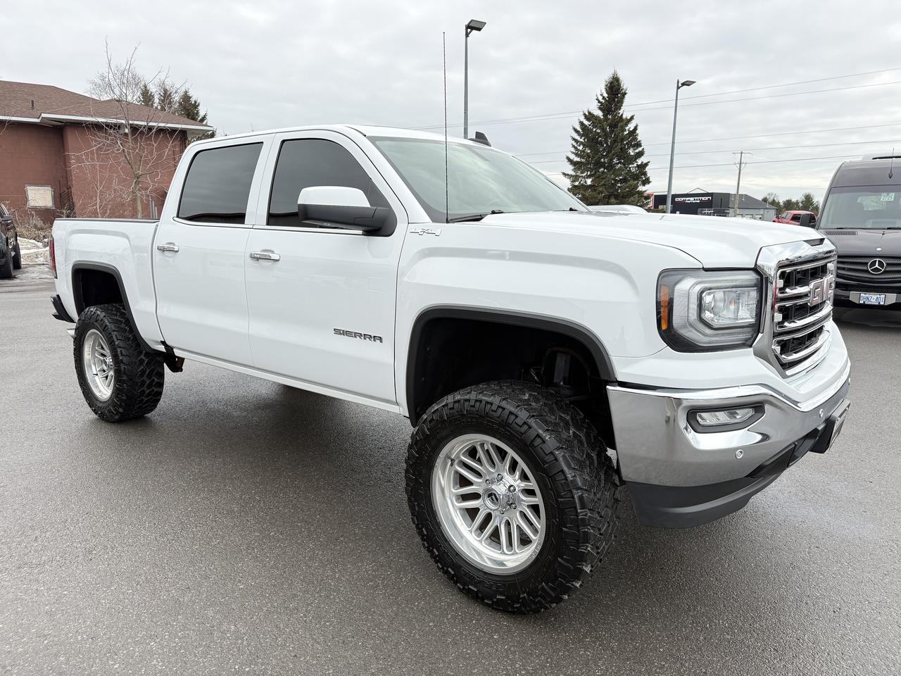 2018 GMC Sierra 1500 SLT LIFT/WHEEL/TIRE/LEATHER PKG!! Photo