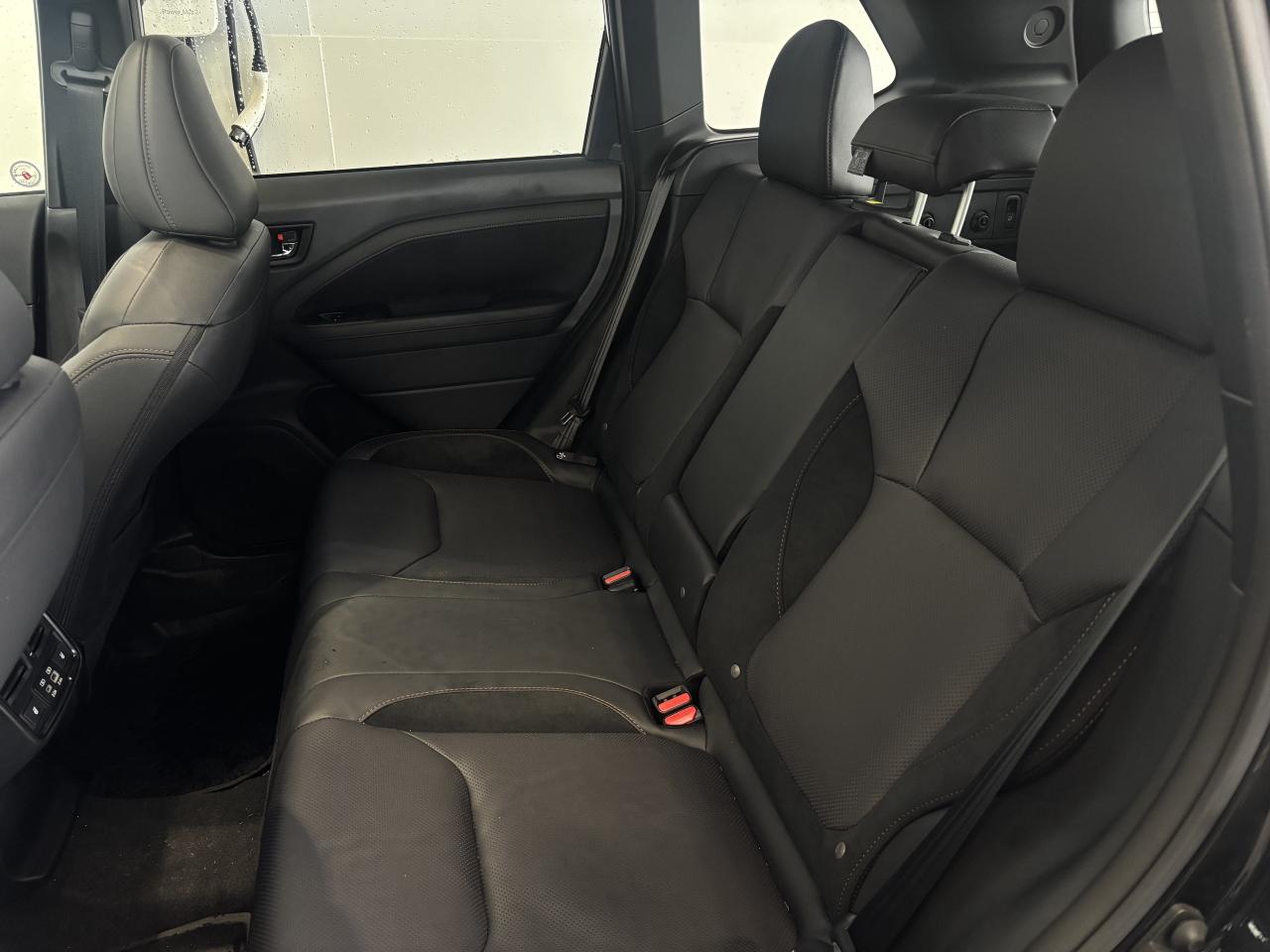 2025 Subaru Forester PREMIER  DEALER DEMO   CLEAN CARFAX   FULLY LOADED Photo