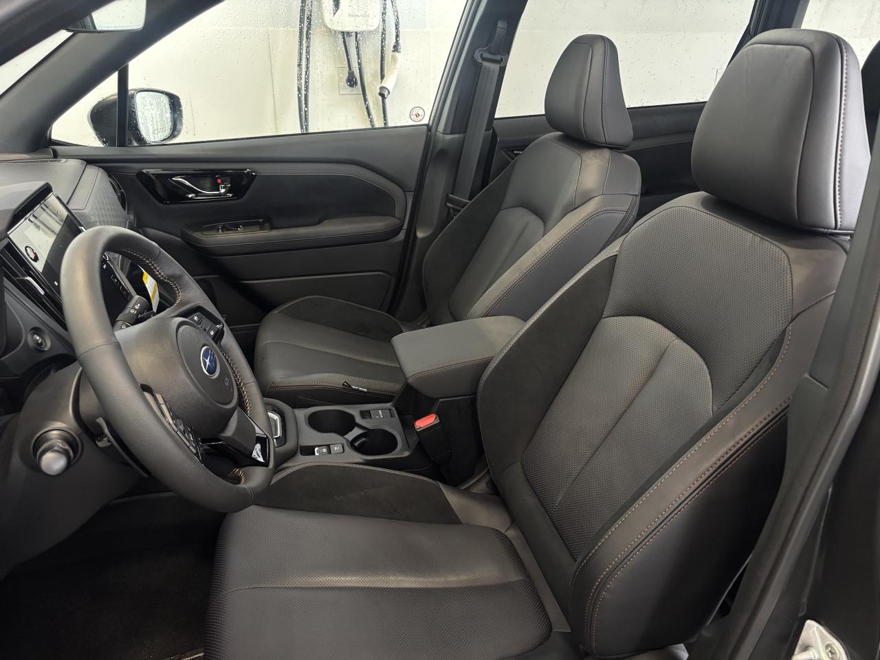 2025 Subaru Forester PREMIER  DEALER DEMO   CLEAN CARFAX   FULLY LOADED Photo