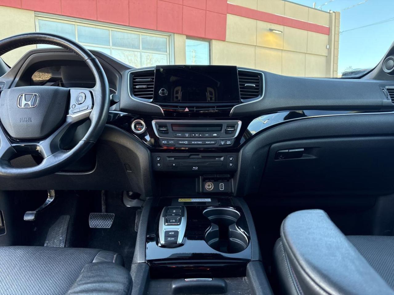 2019 Honda Pilot Black Edition Photo
