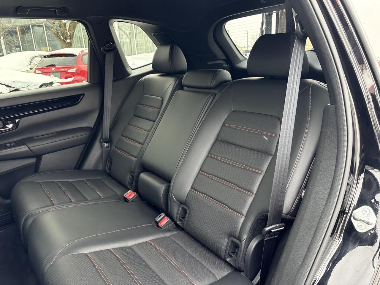 2023 Honda CR-V Hybrid Touring Honda Certified With 7YR/160K Warranty Photo