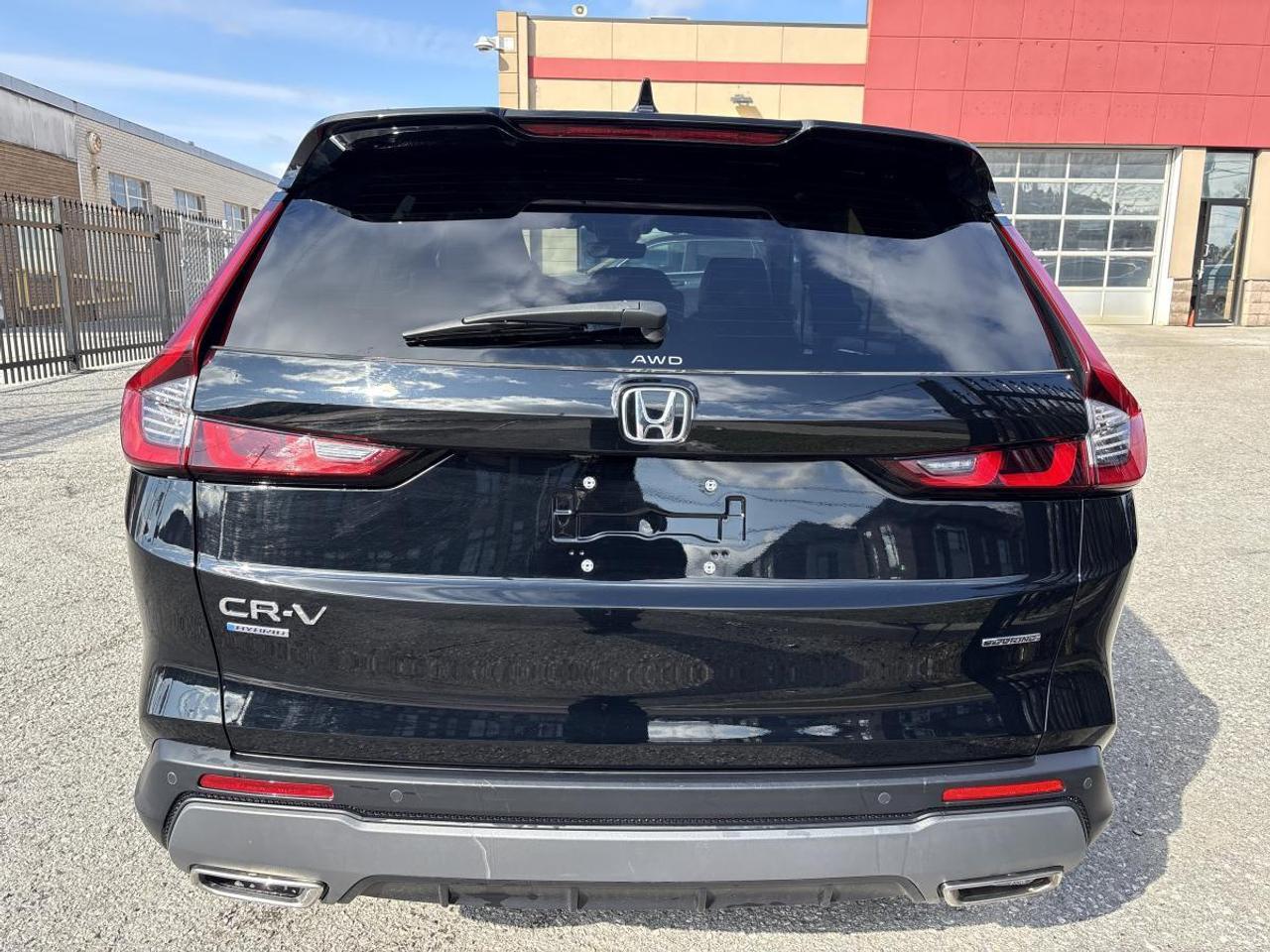 2023 Honda CR-V Hybrid Touring Honda Certified With 7YR/160K Warranty Photo2