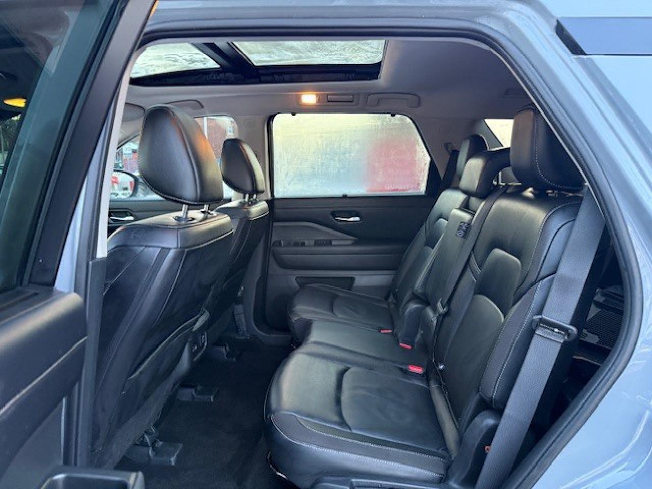 2024 Nissan Pathfinder SL Premium, NAVI, LEATHER, PANO ROOF, BOSE, 360 CA Photo