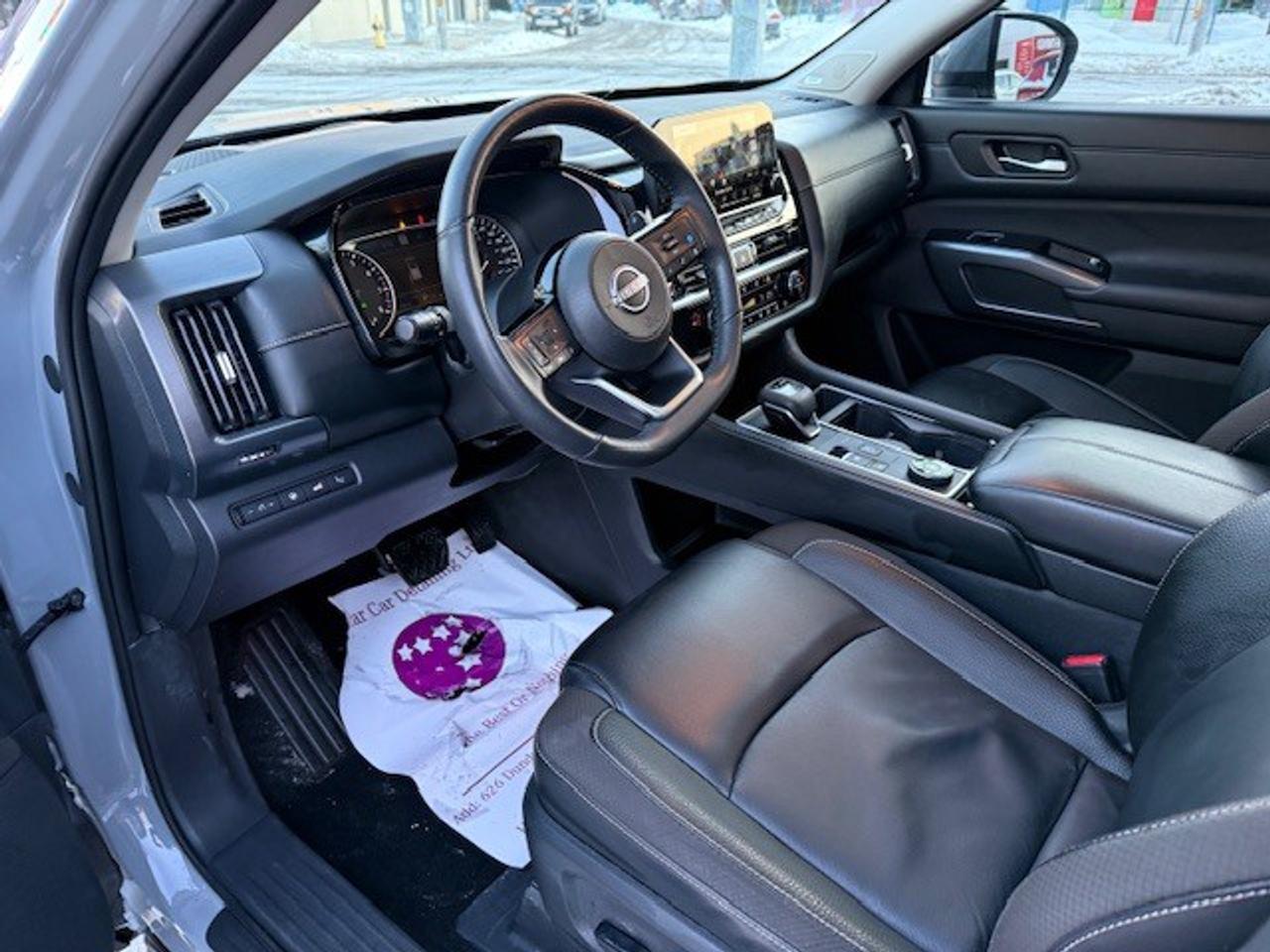 2024 Nissan Pathfinder SL Premium, NAVI, LEATHER, PANO ROOF, BOSE, 360 CA Photo