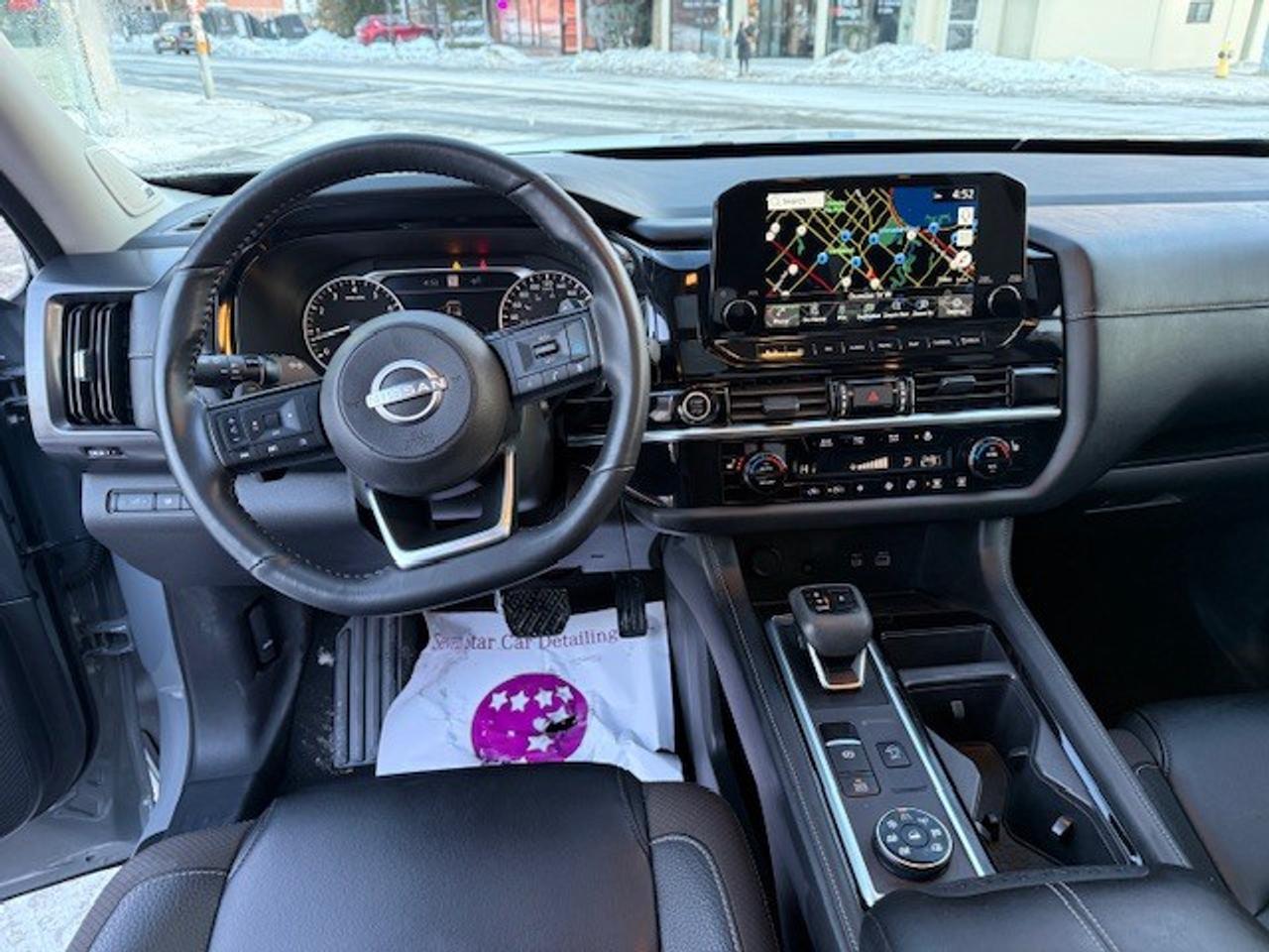 2024 Nissan Pathfinder SL Premium, NAVI, LEATHER, PANO ROOF, BOSE, 360 CA Photo