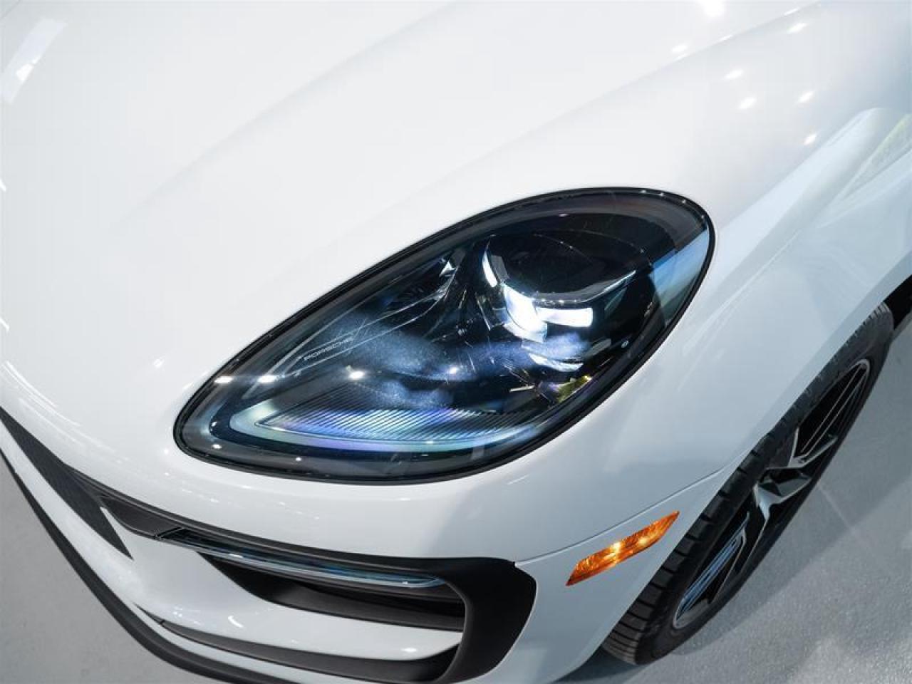 2024 Porsche Macan S AWD Photo