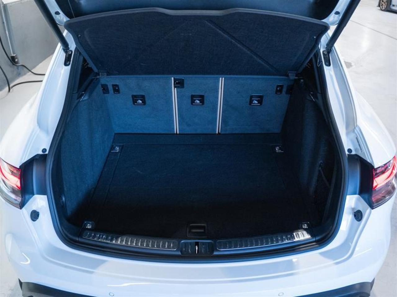 2024 Porsche Macan S AWD Photo