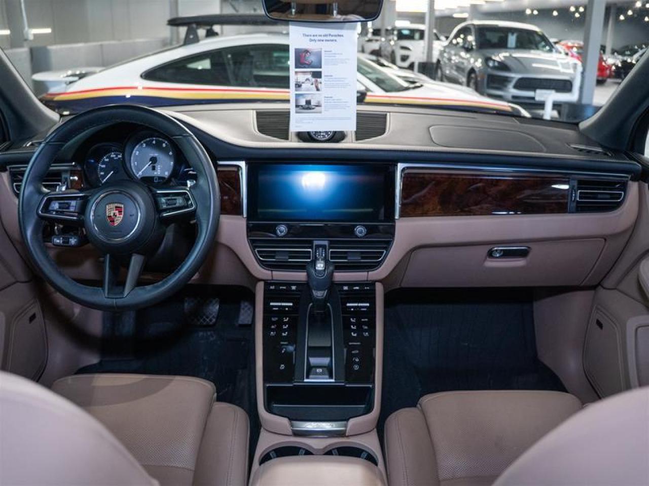 2024 Porsche Macan S AWD Photo