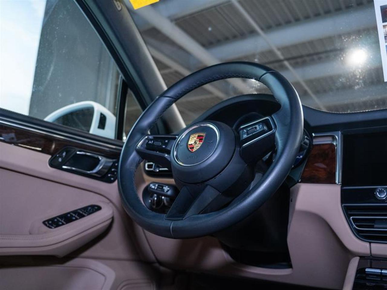 2024 Porsche Macan S AWD Photo