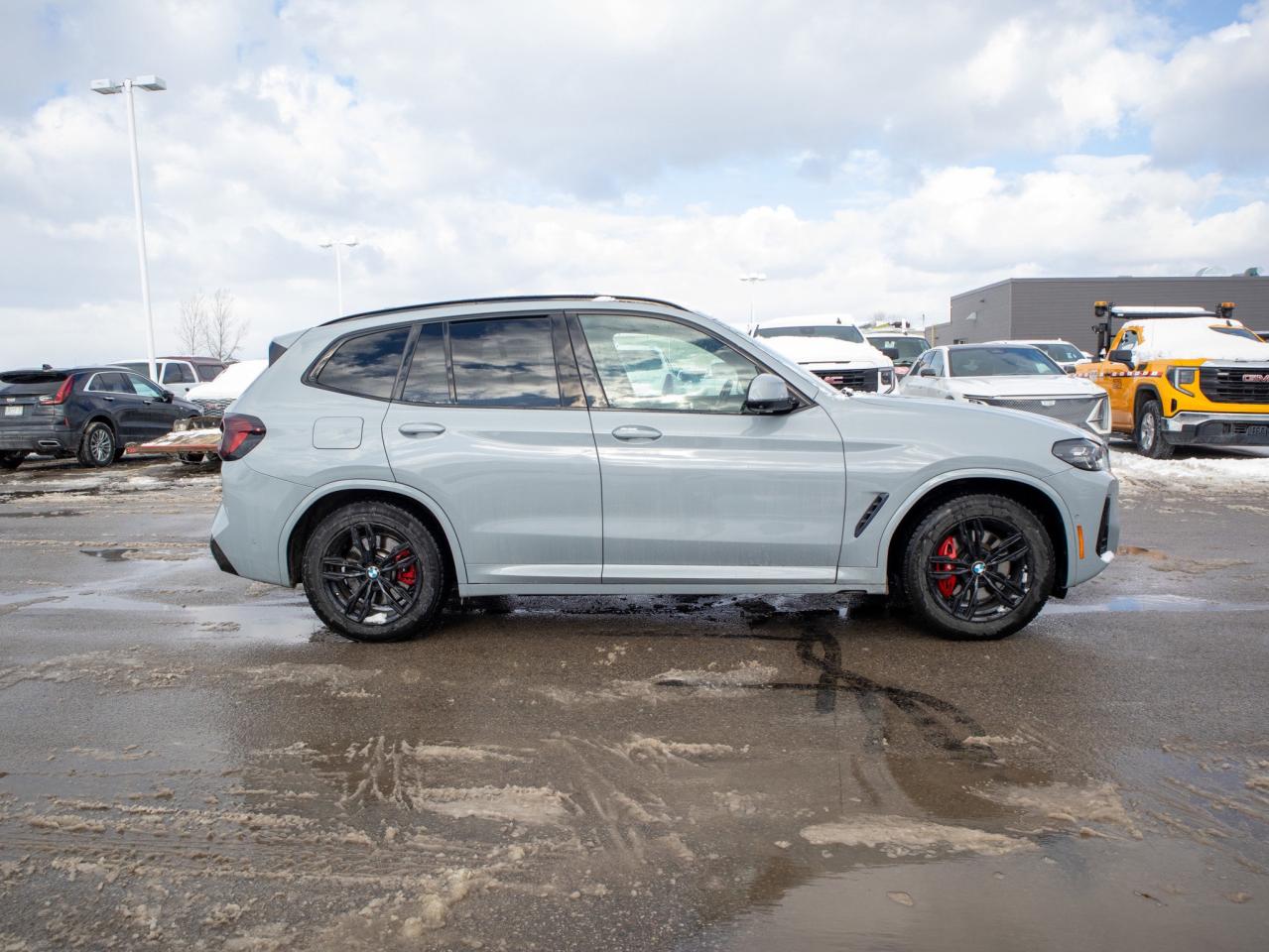 2022 BMW X3 xDrive30i- AWD   Premium Interior Quality Photo