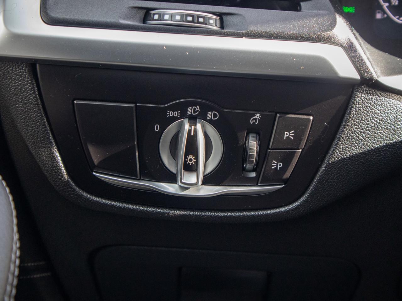 2022 BMW X3 xDrive30i- AWD   Premium Interior Quality Photo