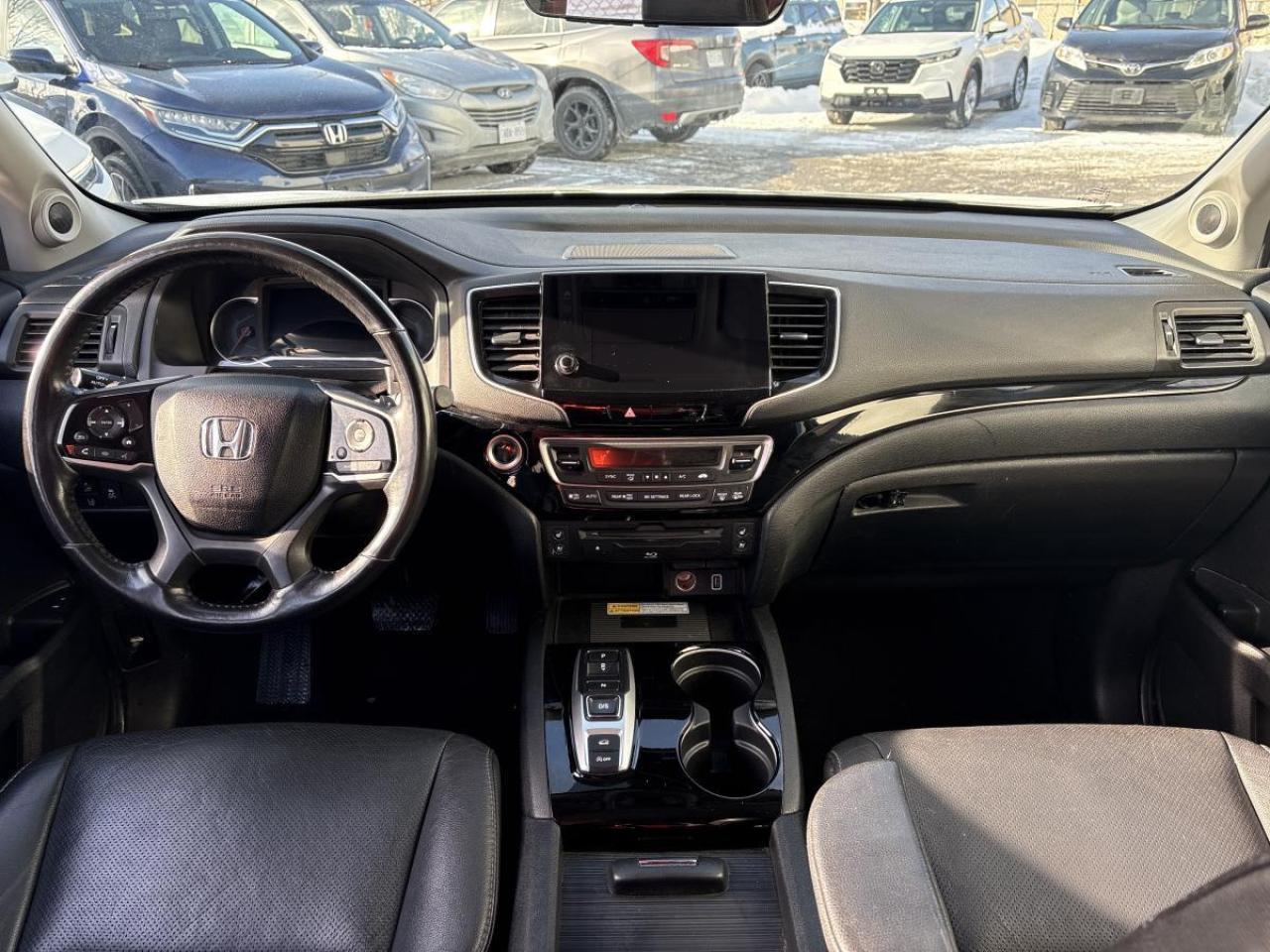 2020 Honda Pilot TOURING 8-PASSENGER Photo