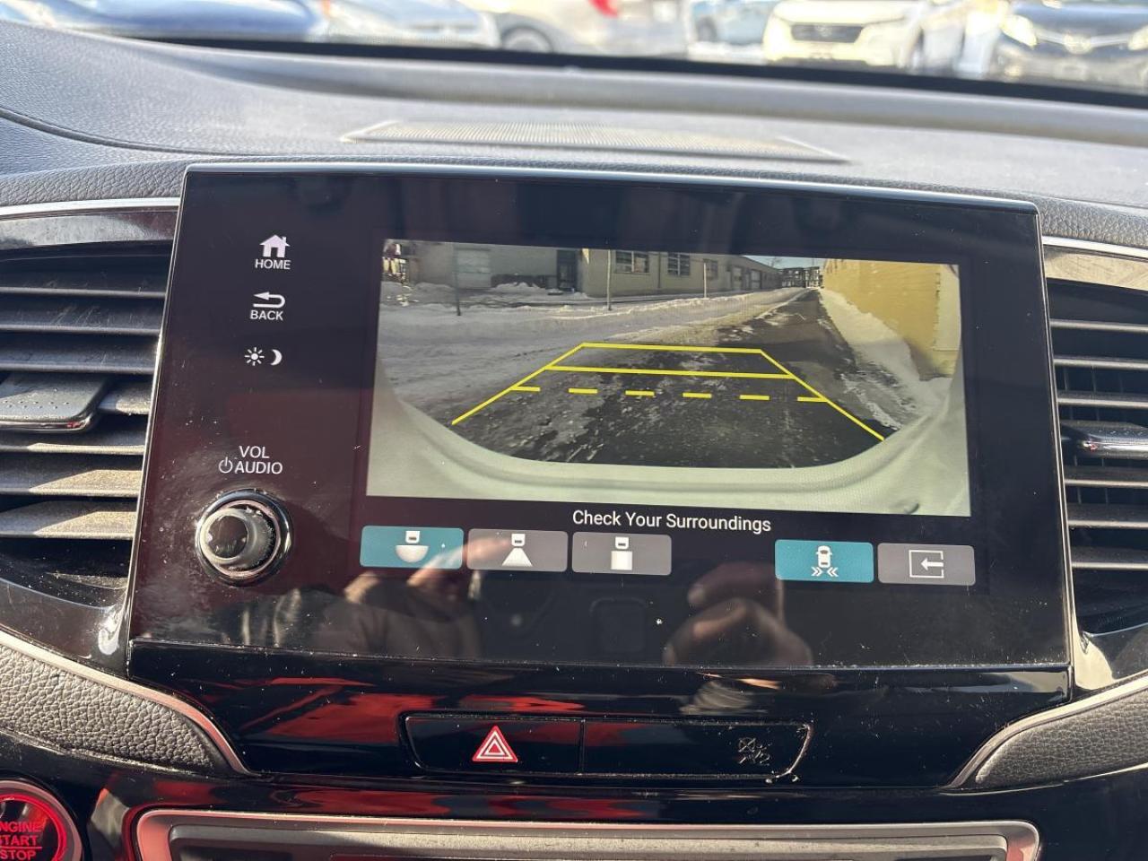 2020 Honda Pilot TOURING 8-PASSENGER Photo