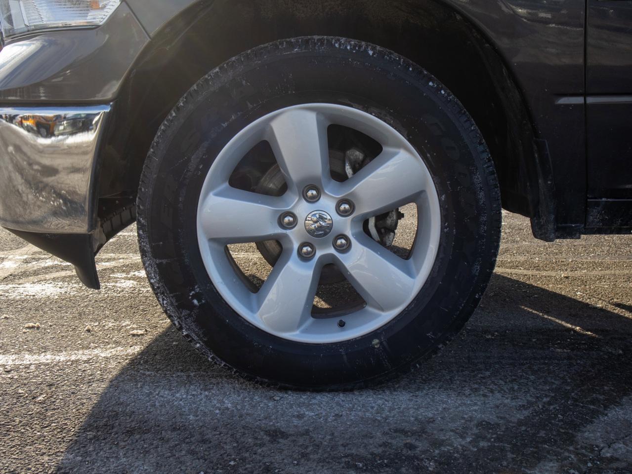 2023 RAM 1500 Classic Tradesman - Tows over 10,300   Adjustable Steering Photo