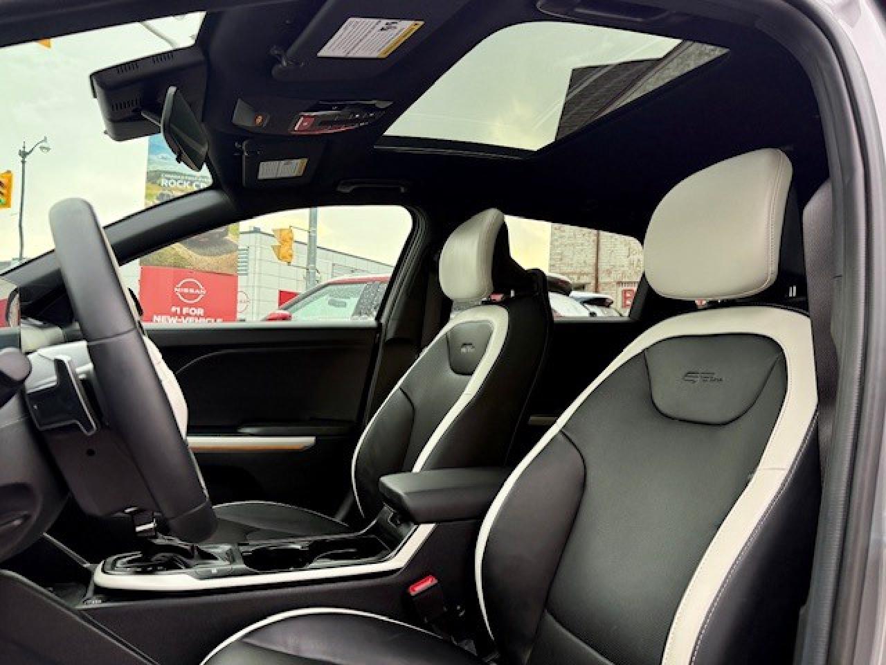 2025 Kia K4 GT-Line Turbo FWD Photo