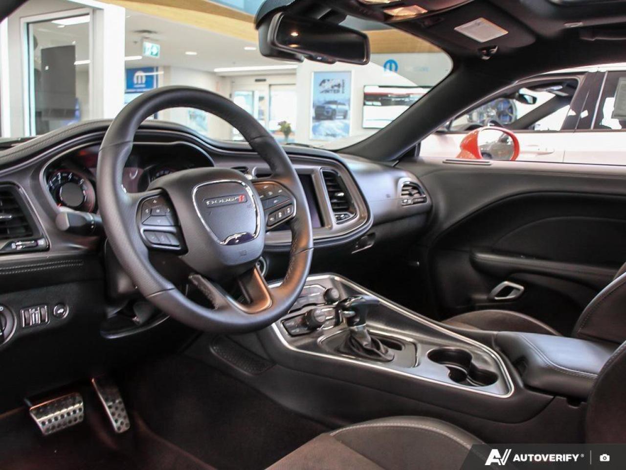 2023 Dodge Challenger R/TR/T PLUS, 5.7L HEMI V8, ALLOYS, LEATHER, SUNROO Photo