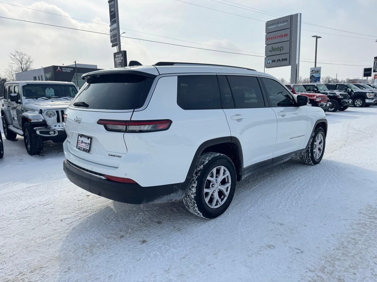 2022 Jeep Grand Cherokee L LimitedLIMITED, 3.6L V6, 4X4, SUNROOF, ALLOYS, 1-O Photo