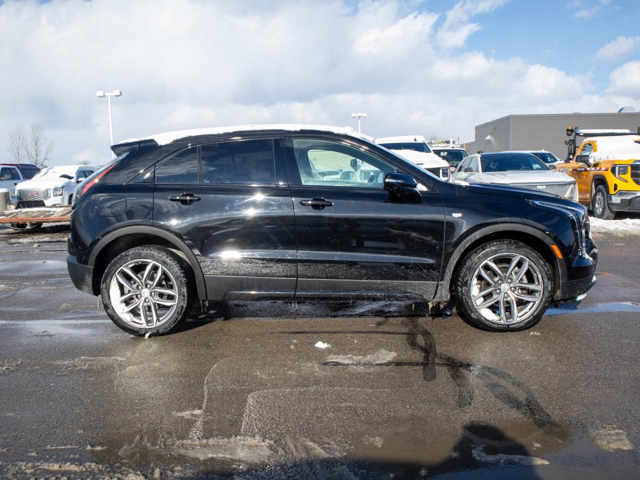 2022 Cadillac XT4 AWD Sport- AWD   Premium Sport Interior Photo