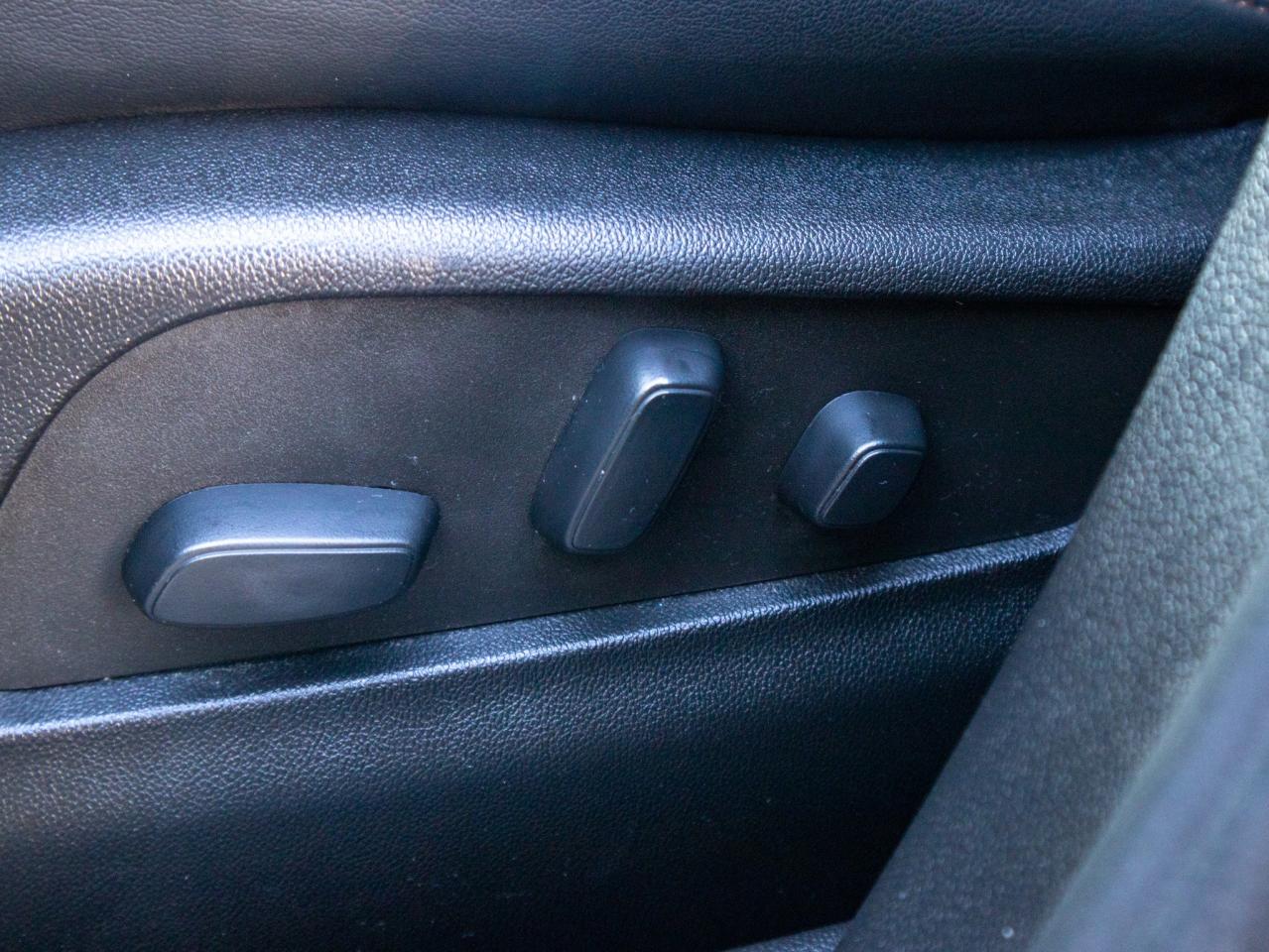 2022 Cadillac XT4 AWD Sport- AWD   Premium Sport Interior Photo