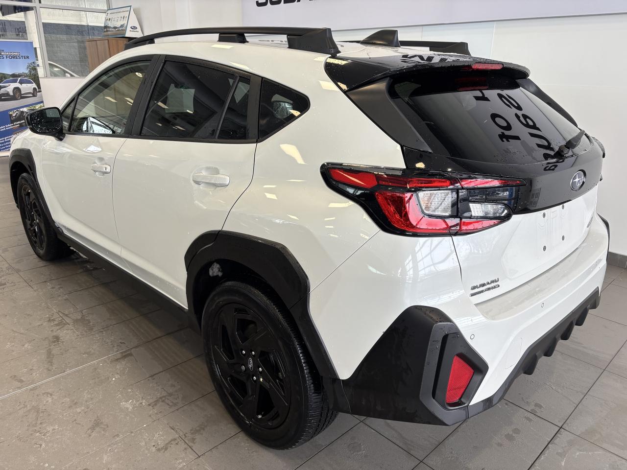 2024 Subaru Crosstrek ONYX   1 OWNER   CLEAN CARFAX   SUNROOF   CARPLAY! Photo