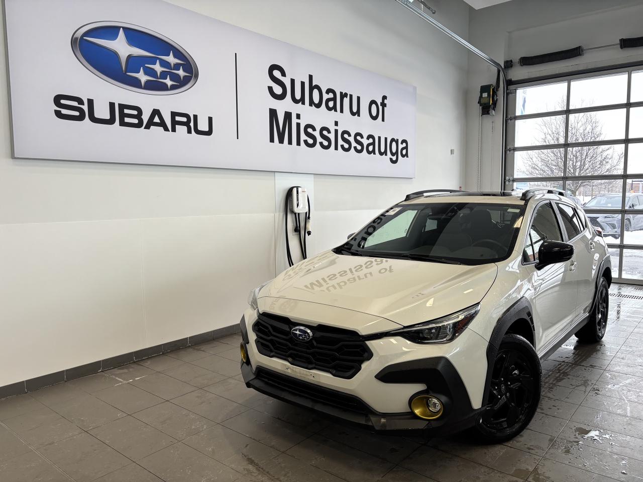 2024 Subaru Crosstrek ONYX   1 OWNER   CLEAN CARFAX   SUNROOF   CARPLAY! Photo0