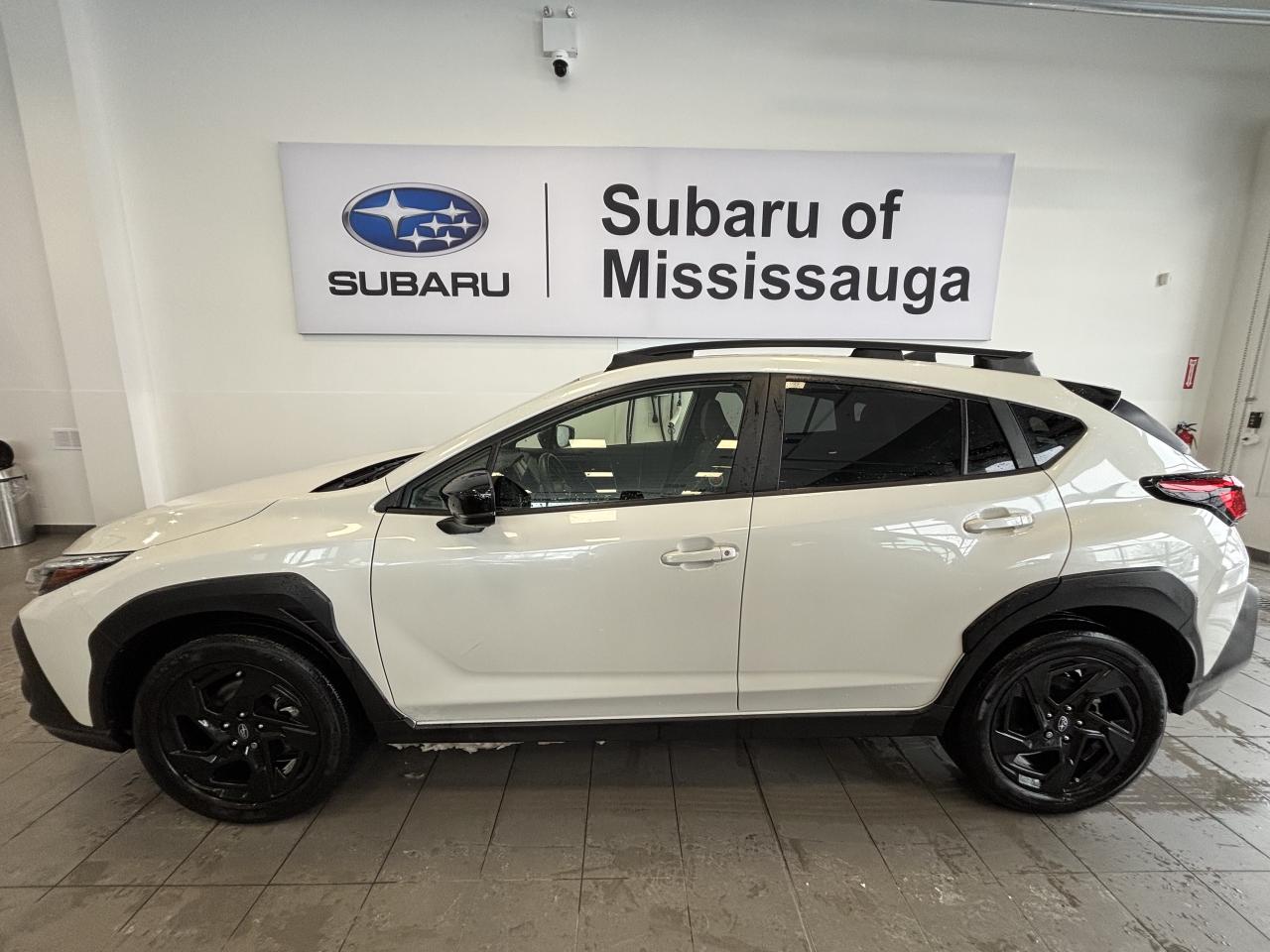 2024 Subaru Crosstrek ONYX   1 OWNER   CLEAN CARFAX   SUNROOF   CARPLAY! Photo