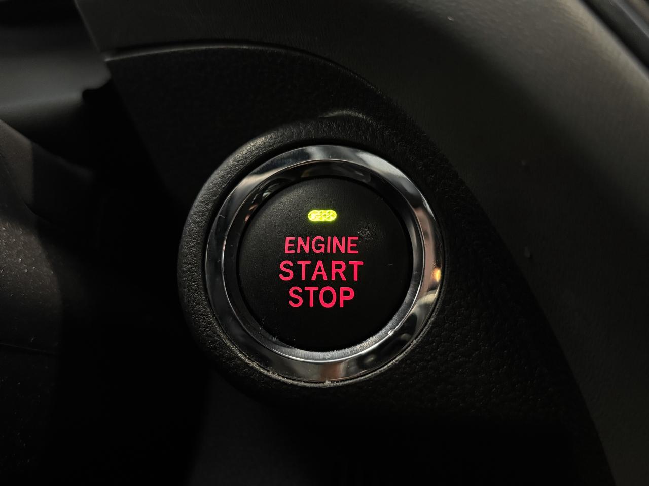 2024 Subaru Crosstrek ONYX   1 OWNER   CLEAN CARFAX   SUNROOF   CARPLAY! Photo