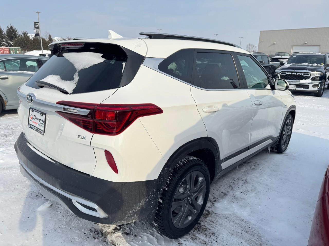 2021 Kia Seltos SEX, 2.0 L 4-CYLINDER, AWD, ALLOYS, SUNROOF, LEATH Photo4