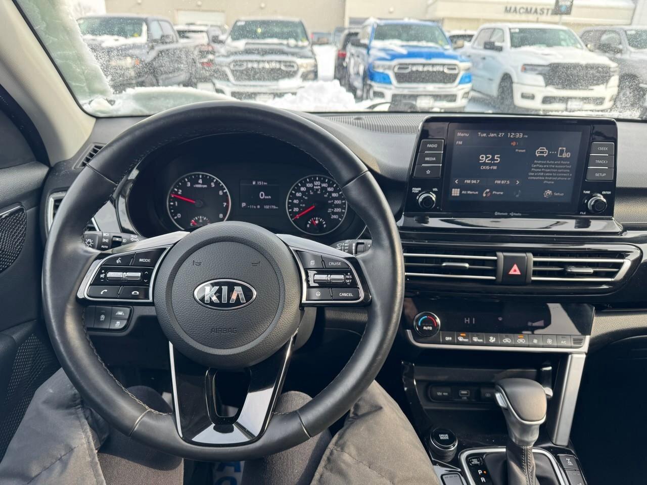 2021 Kia Seltos SEX, 2.0 L 4-CYLINDER, AWD, ALLOYS, SUNROOF, LEATH Photo
