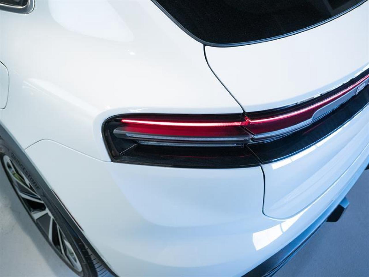 2025 Porsche Macan Electric 4S AWD Photo