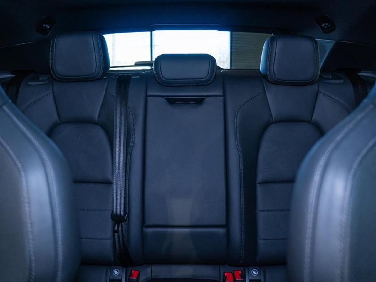 2025 Porsche Macan Electric 4S AWD Photo