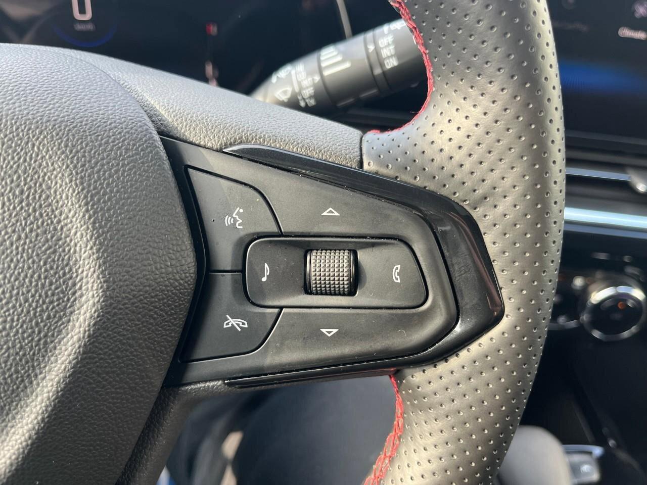 2025 Chevrolet Trax 2RS2RS, ECOTEC 1.2L, ALLOYS, FWD, CLOTH, CERTIFIED Photo