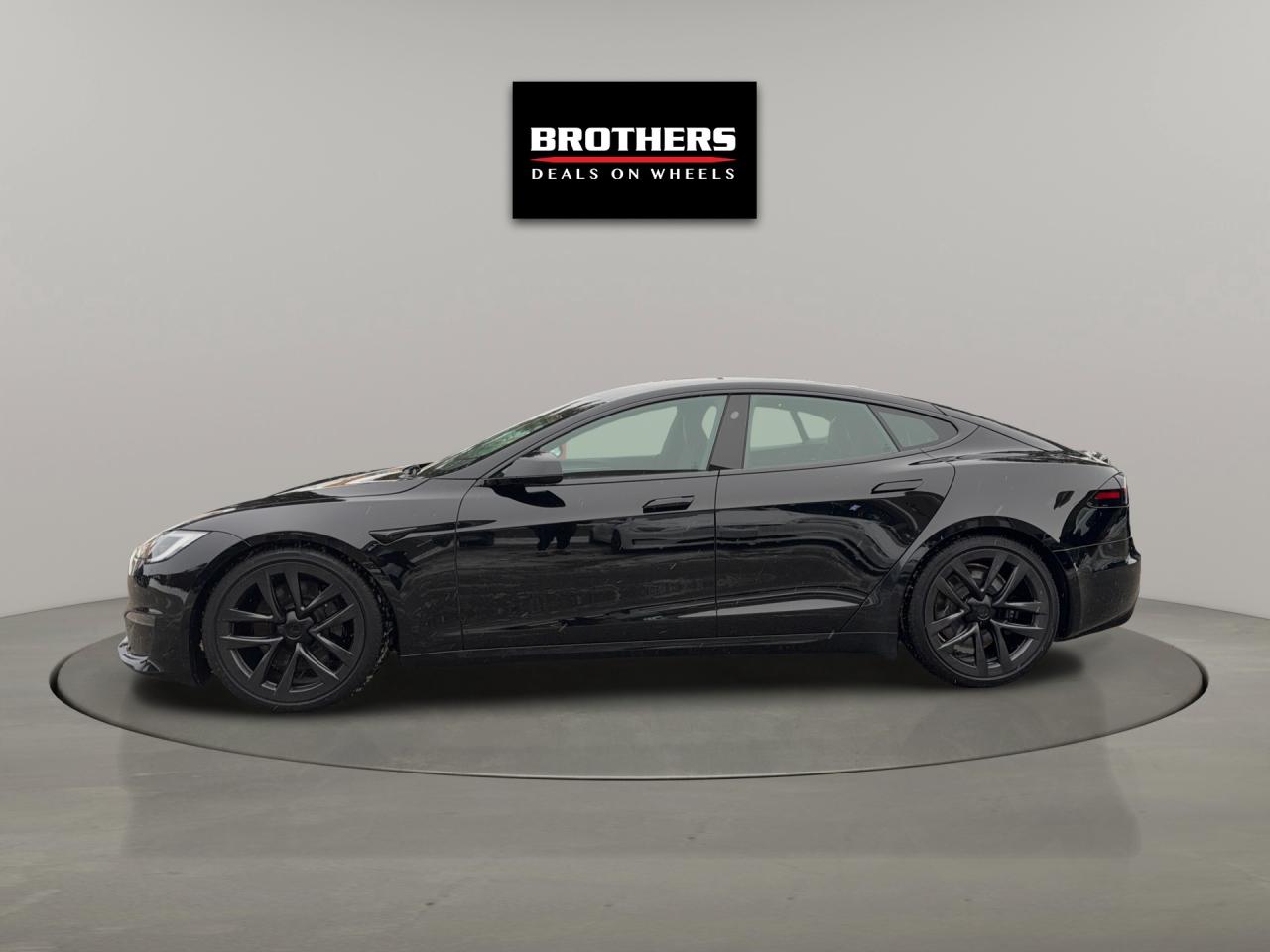 2023 Tesla Model S AWD Photo3
