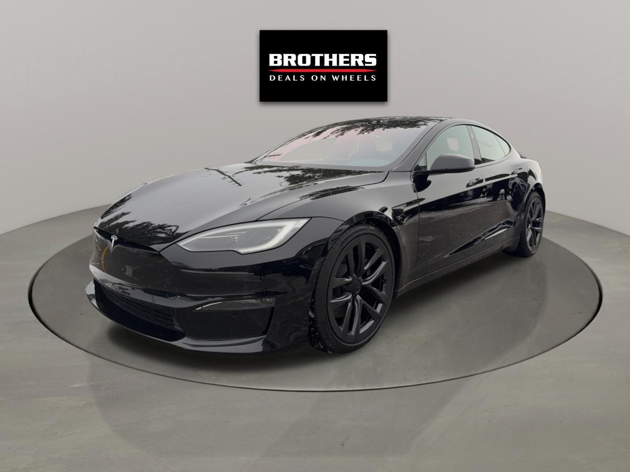 2023 Tesla Model S AWD Photo2