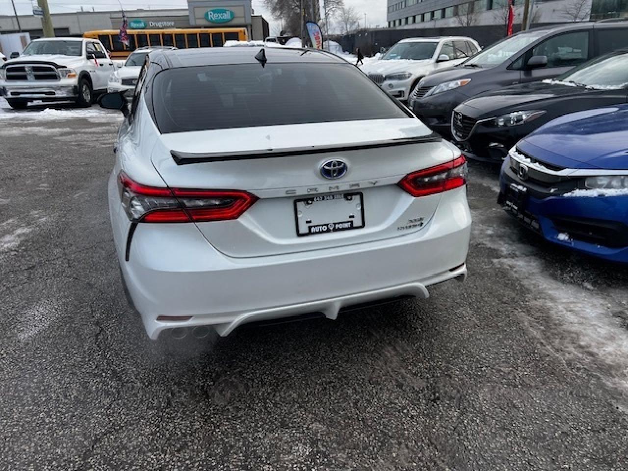 2021 Toyota Camry Hybrid XSE Auto Photo