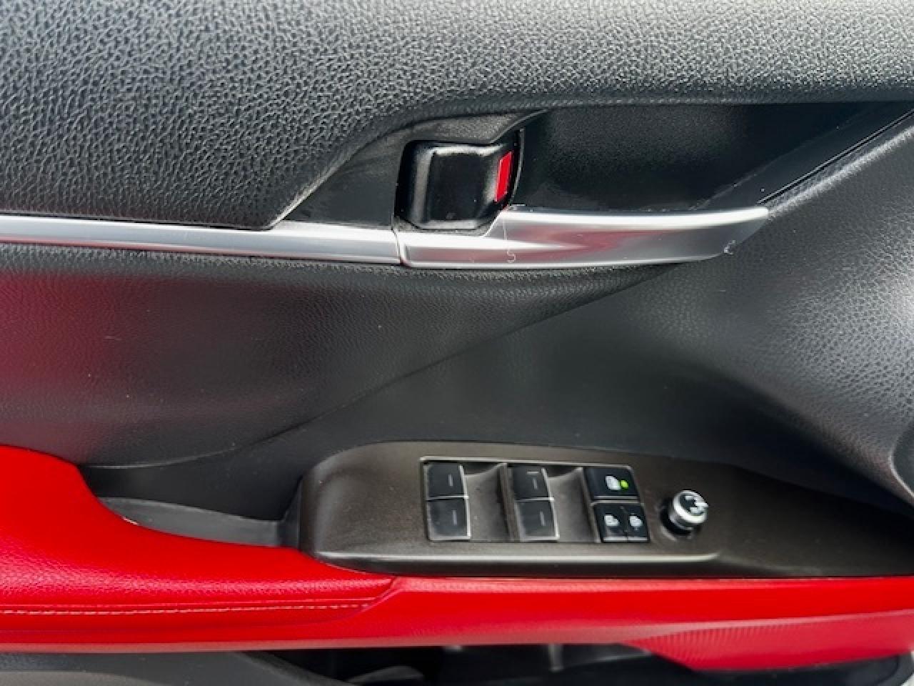 2021 Toyota Camry Hybrid XSE Auto Photo