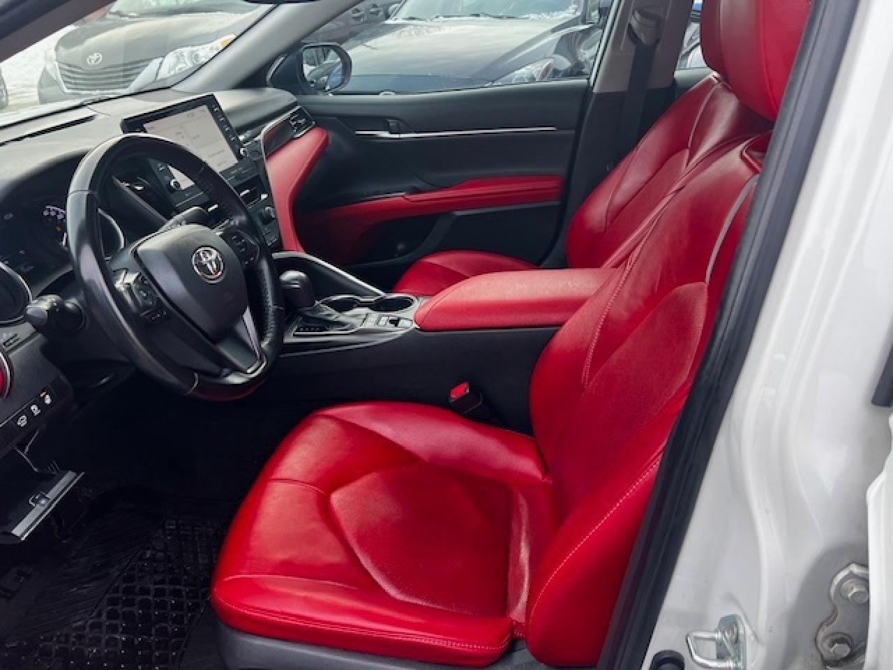 2021 Toyota Camry Hybrid XSE Auto Photo