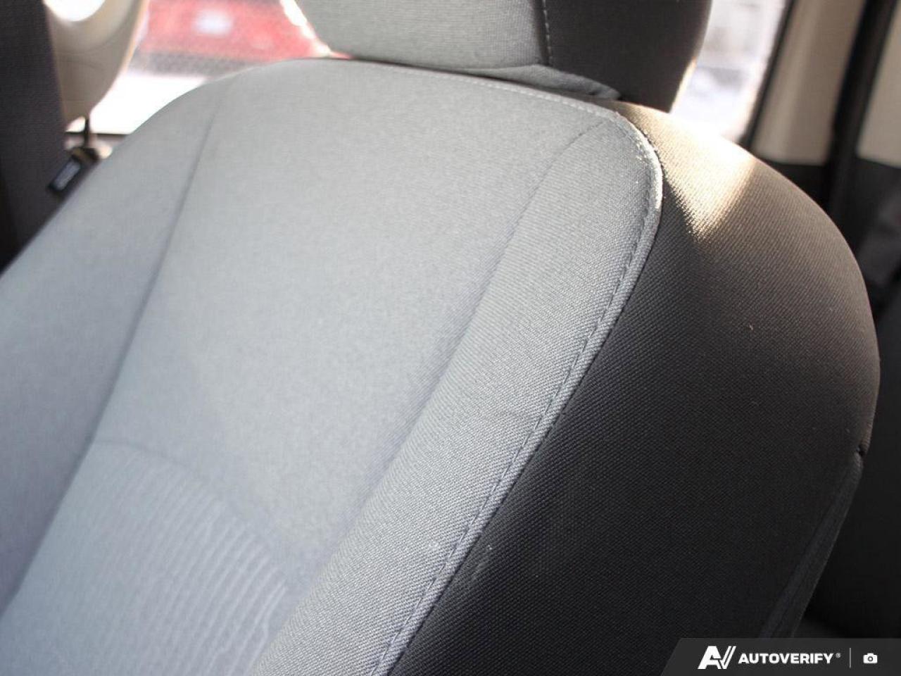 2023 RAM 1500 Classic ExpressCLASSIC EXPRESS, 5.7L HEMI V8, ALLOYS, CLOT Photo