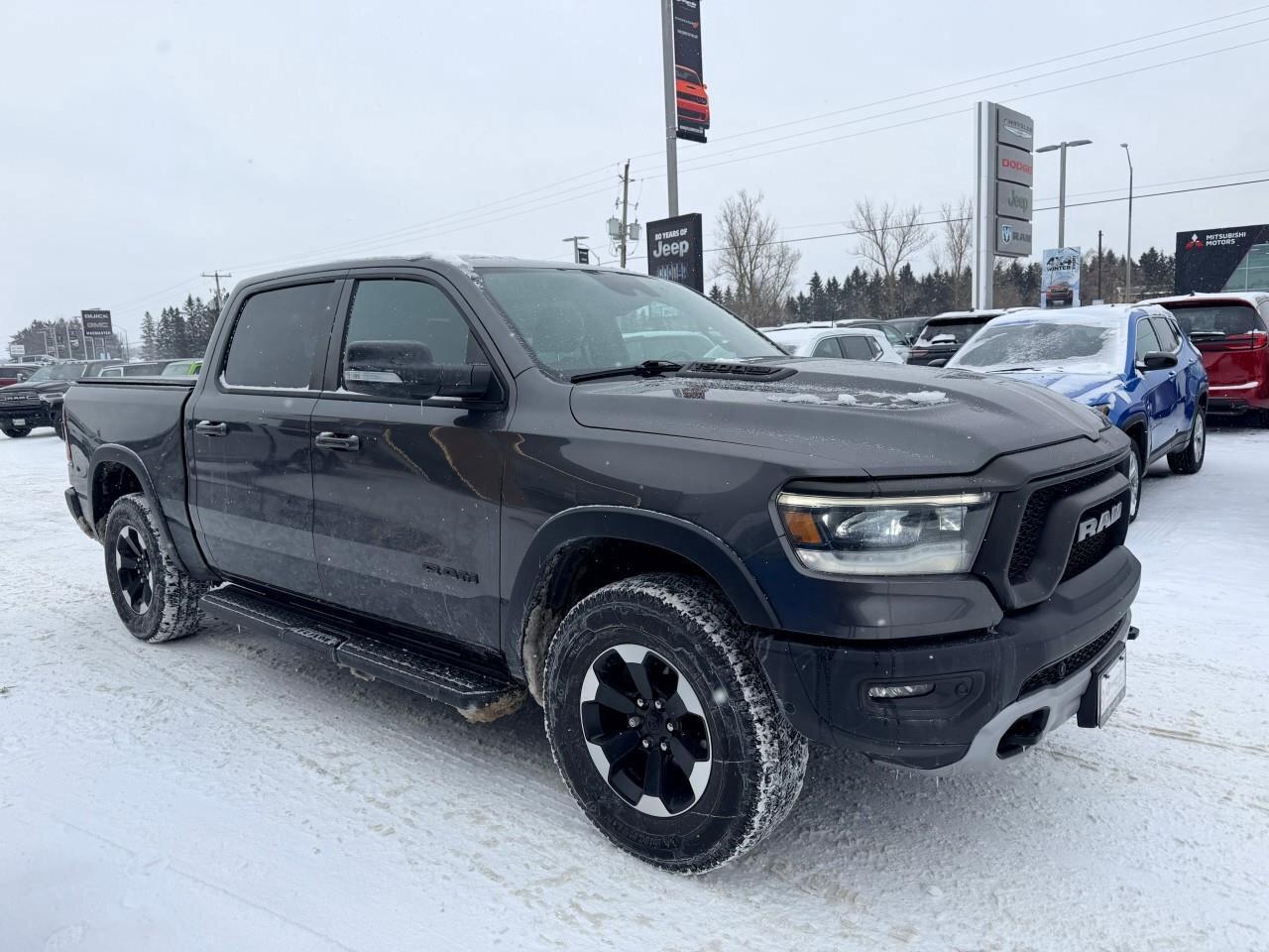 2022 RAM 1500 RebelREBEL, 5.7L HEMI V8, 4X4, CREW, ALLOYS, 1-OWN Photo