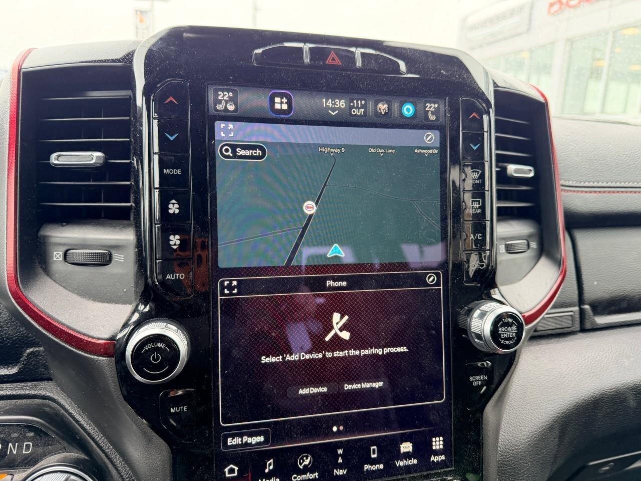 2022 RAM 1500 RebelREBEL, 5.7L HEMI V8, 4X4, CREW, ALLOYS, 1-OWN Photo