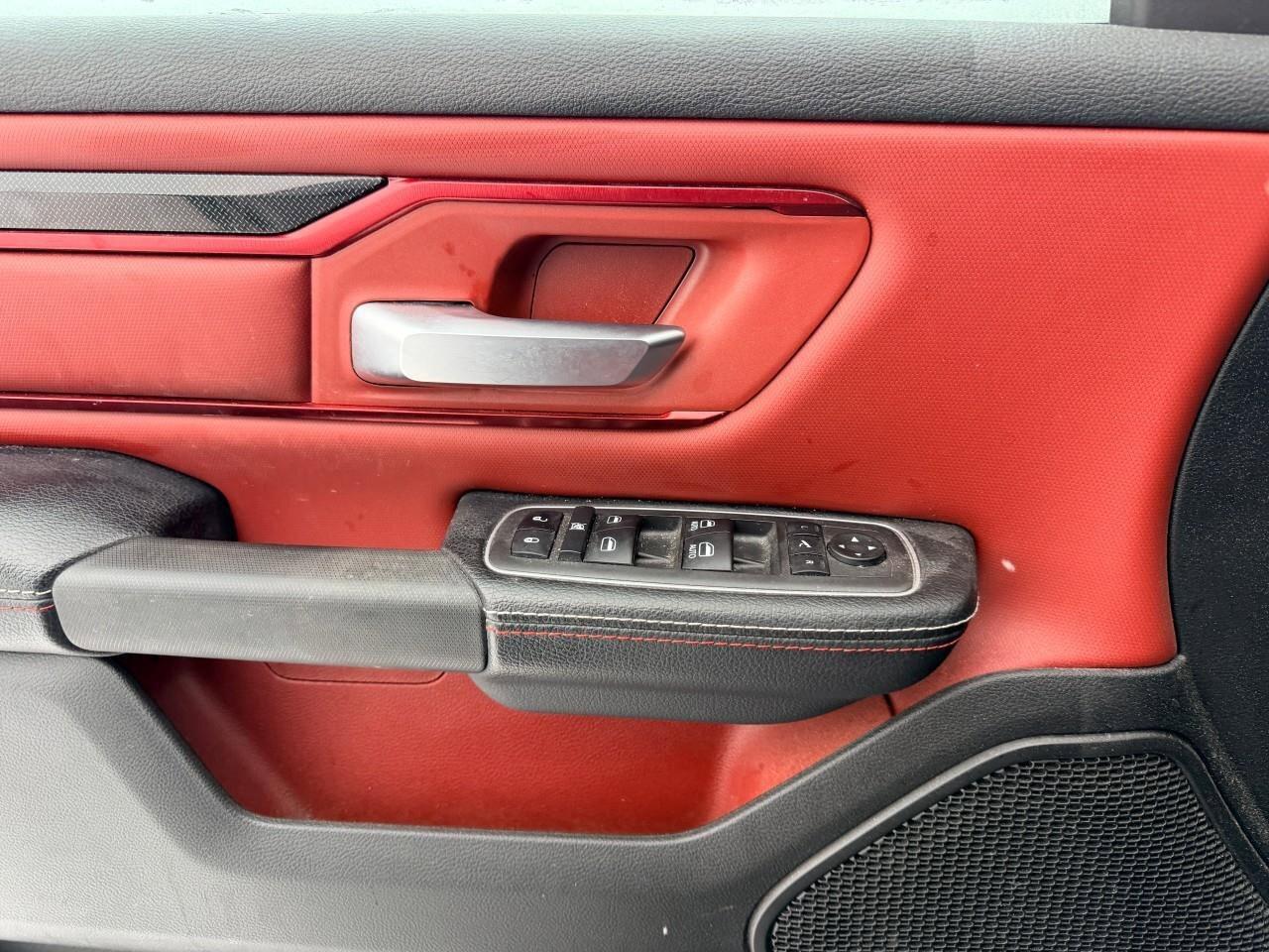 2022 RAM 1500 RebelREBEL, 5.7L HEMI V8, 4X4, CREW, ALLOYS, 1-OWN Photo