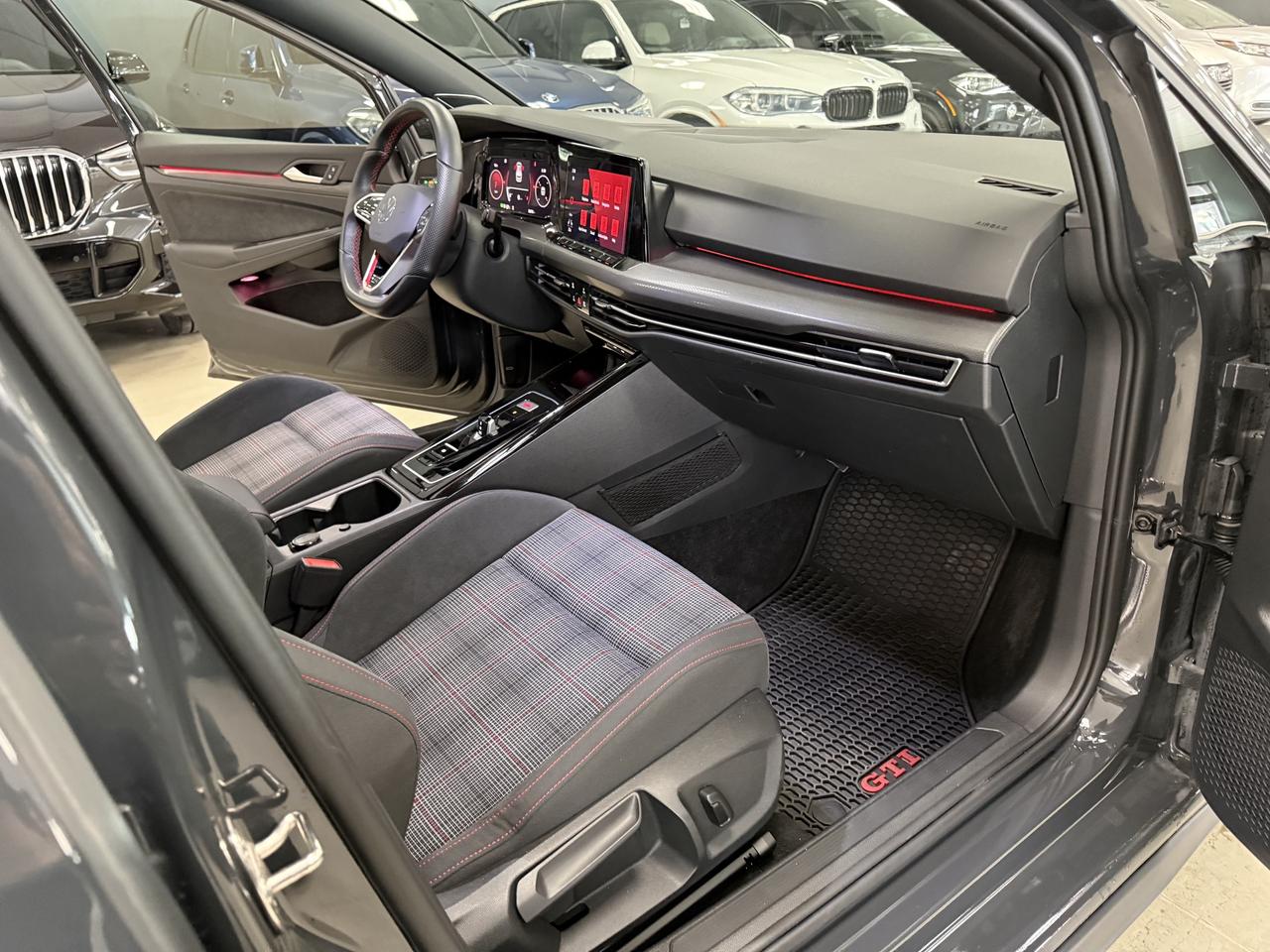 2023 Volkswagen Golf GTI 40th Anniversary Auto Photo