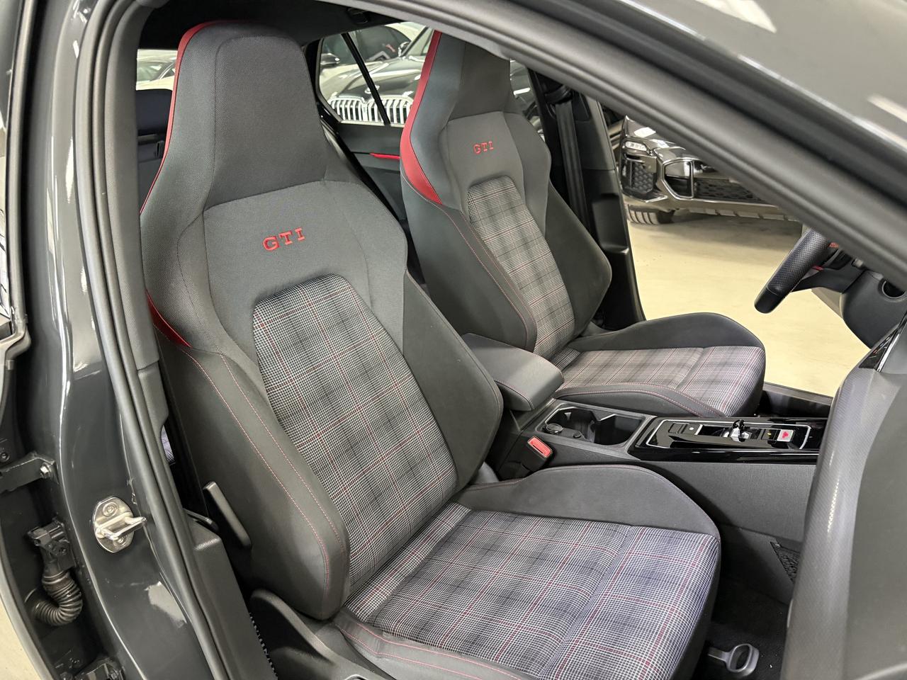 2023 Volkswagen Golf GTI 40th Anniversary Auto Photo